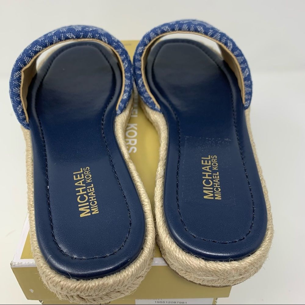 Michael Kors Royce Sandal - Picture 6 of 9